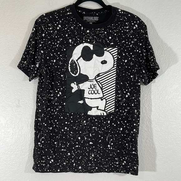 Peanuts Tops - Peanuts Joe Cool Snoopy T-Shirt M Black White Graphic Tee All Over Print